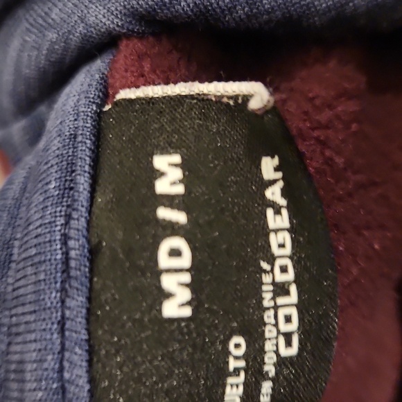 UnderArmour Hoddie - Picture 4 of 5